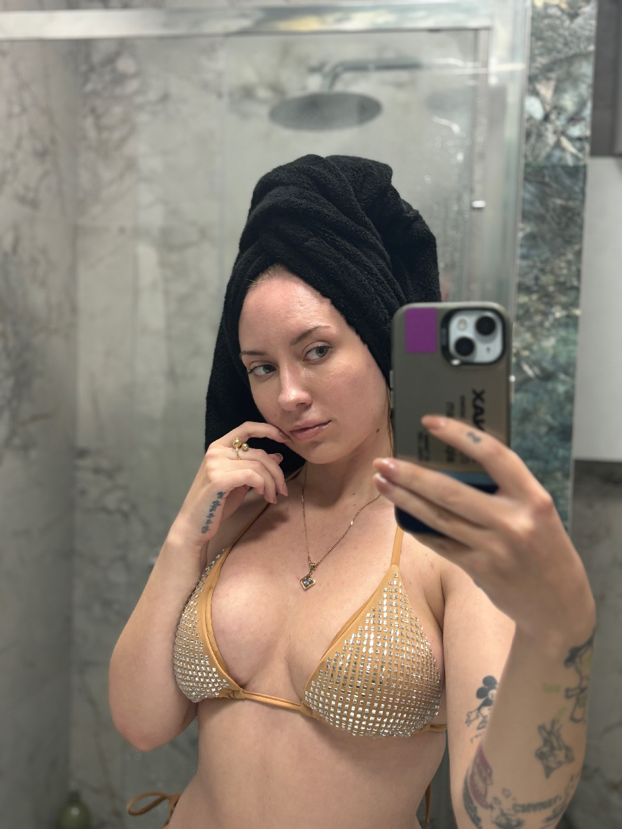 Nude girl KateV in Hannover