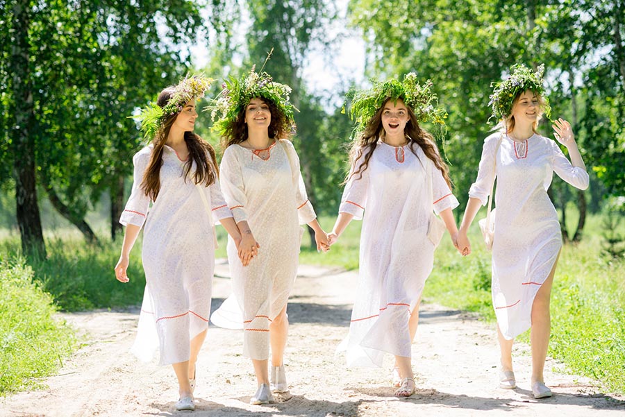 A cozy shot with Slavic girls — straight from Hannover