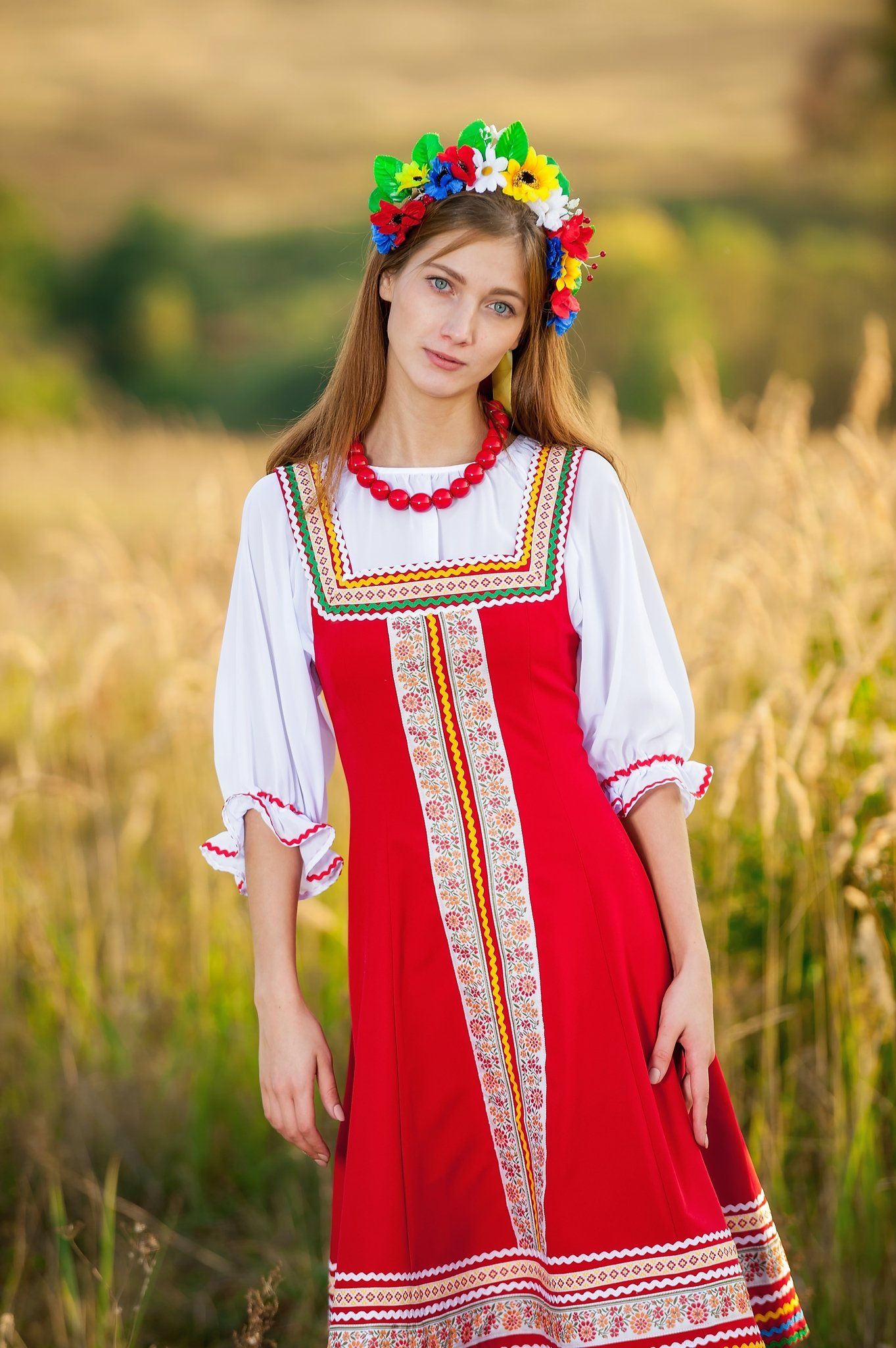 Women in Slavic costumes in Hannover — step in, relax, and chat live