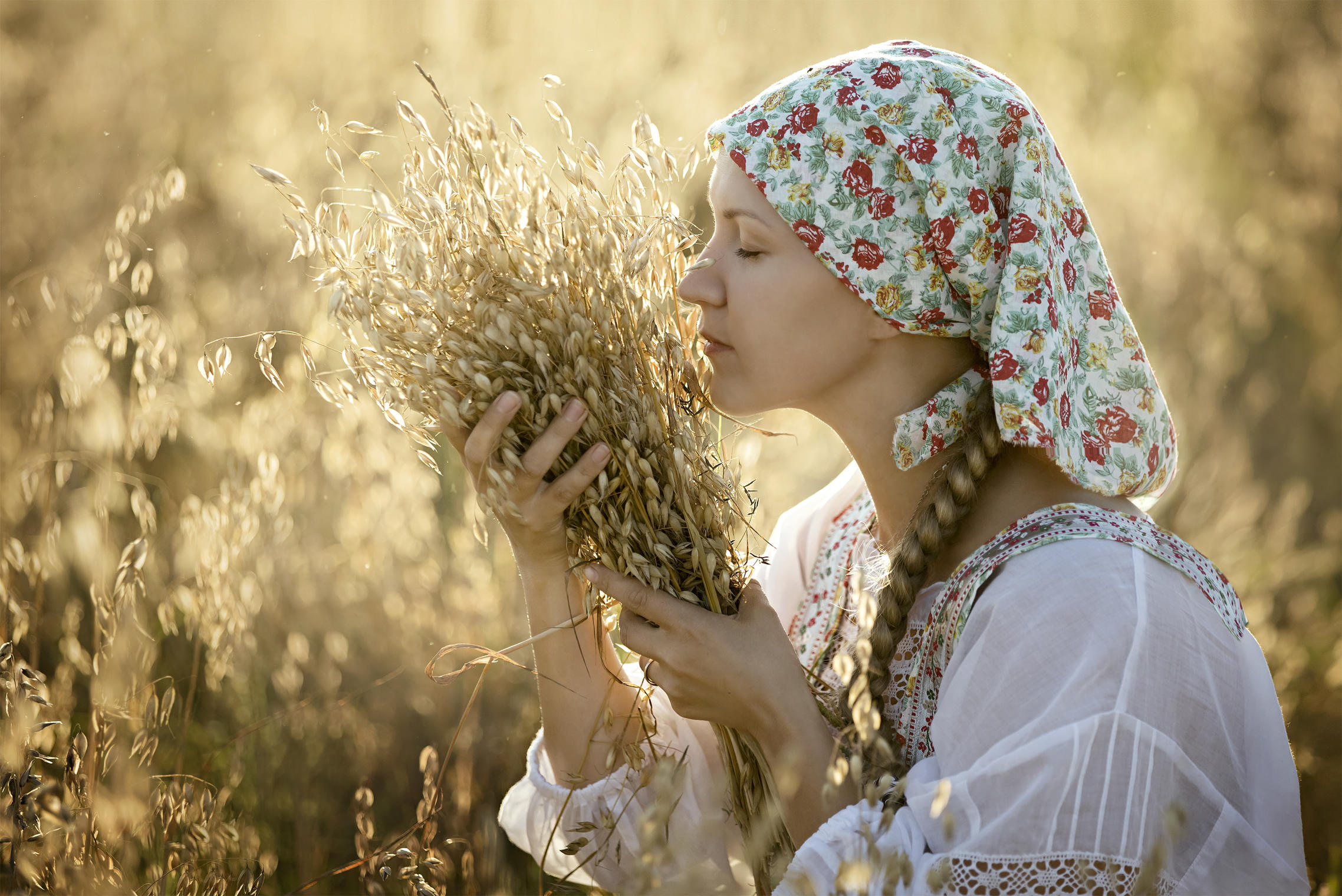 Photo Women in Slavic costumes in Hannover